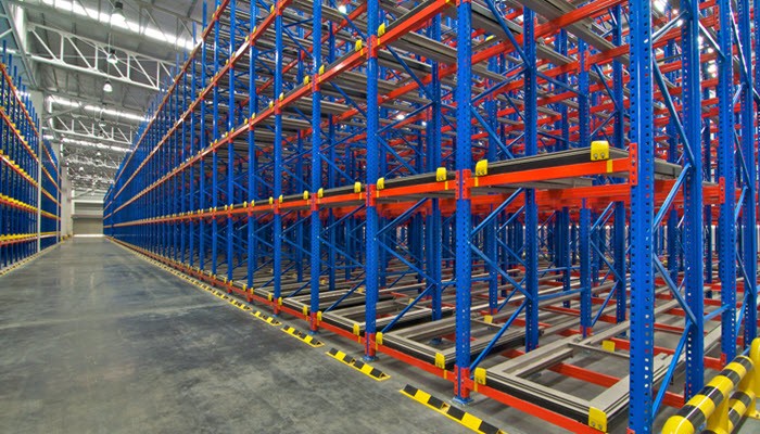 Benefits of a warehouse pallet racking system